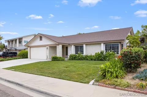 1317 Shadow Hills Ct, San Marcos, CA 92069