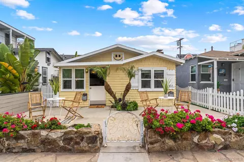 817-819 Niantic Ct, San Diego, CA 92109