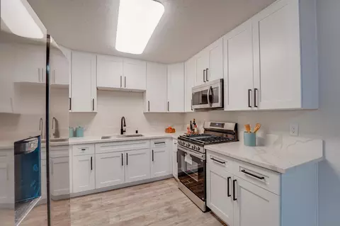 Kitchen - 674 Palomar Ave, El Cajon, CA 92020 photo 7 of 7