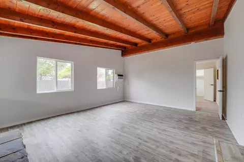 Living - 674 Palomar Ave, El Cajon, CA 92020 photo 11 of 11