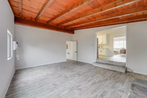 Living - 674 Palomar Ave, El Cajon, CA 92020 photo 10 of 11
