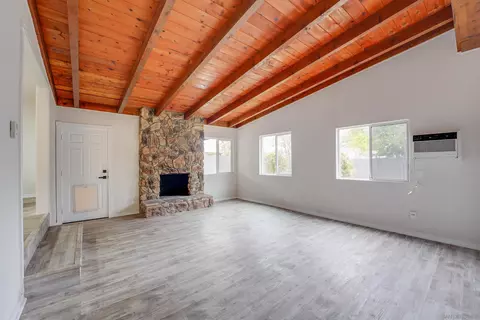Living - 674 Palomar Ave, El Cajon, CA 92020 photo 8 of 11