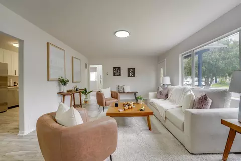 Living - 674 Palomar Ave, El Cajon, CA 92020 photo 4 of 11