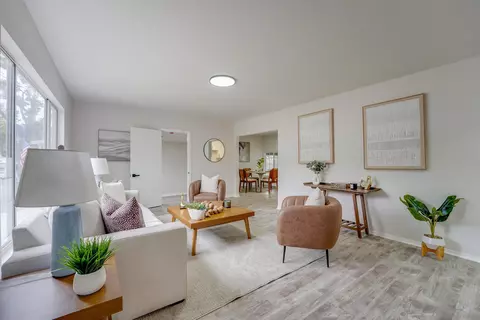 Living - 674 Palomar Ave, El Cajon, CA 92020 photo 6 of 11