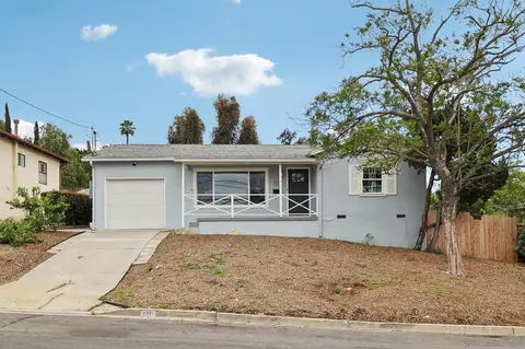 7371 Santa Maria Dr, La Mesa, CA 91942