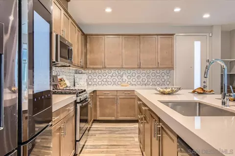 Kitchen - 2290 Element Way, Chula Vista, CA 91915 photo 4 of 4