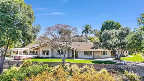 2443 Vista Lago Ter, Escondido, CA 92029