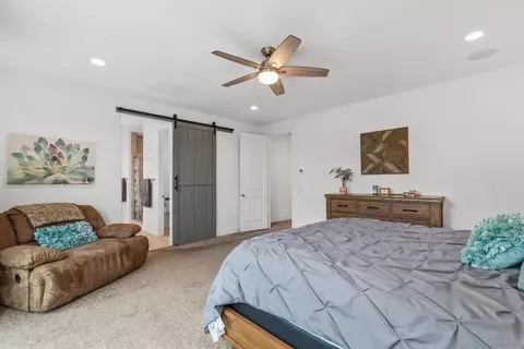 Bedroom - 35882 Blue Breton Dr, Fallbrook, CA 92028 photo 4 of 4