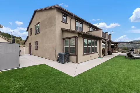 35882 Blue Breton Dr, Fallbrook, CA 92028