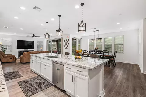Kitchen - 35882 Blue Breton Dr, Fallbrook, CA 92028 photo 1 of 5