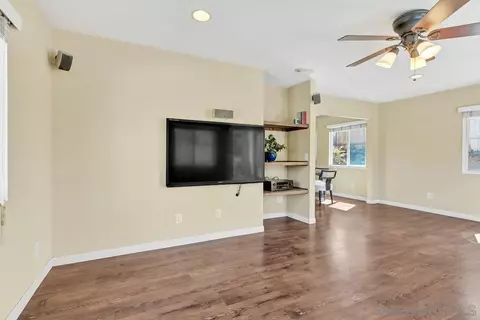 Living - 12232 Colony Dr, Poway, CA 92064 photo 4 of 5