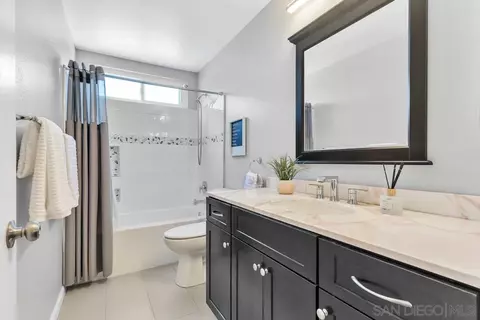 Bath - 12232 Colony Dr, Poway, CA 92064 photo 5 of 5