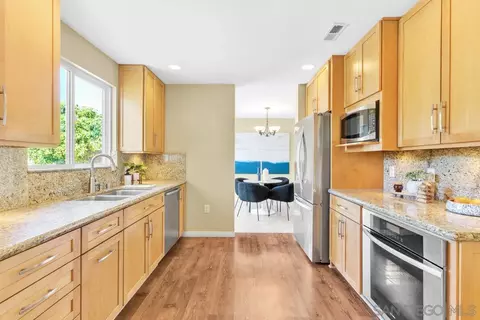 Kitchen - 12232 Colony Dr, Poway, CA 92064 photo 3 of 6
