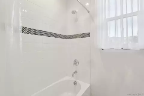 Bath - 8671 Tobago Ln, Santee, CA 92071 photo 8 of 8