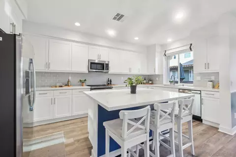 Kitchen - 8671 Tobago Ln, Santee, CA 92071 photo 3 of 7