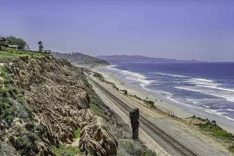 View/Area - 280 Dolphin Cv, Del Mar, CA 92014 photo 4 of 7