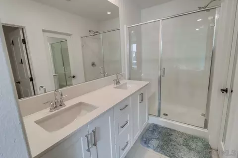 Bath - 2408 Cascalote Loop, San Diego, CA 92154 photo 4 of 6