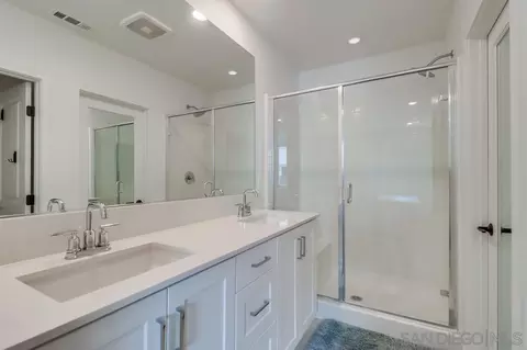 Bath - 2408 Cascalote Loop, San Diego, CA 92154 photo 3 of 6