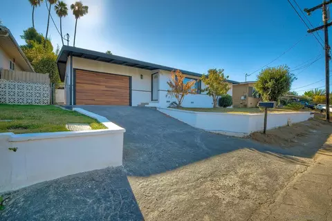 322 Eddie Dr, Vista, CA 92083 photo 2