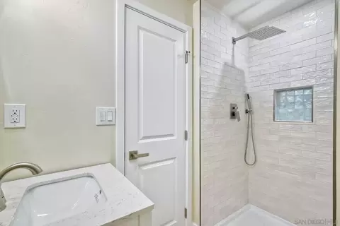 322 Eddie Dr, Vista, CA 92083 photo 10