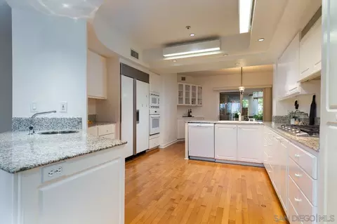 1101 1st #102, Coronado, CA 92118 photo 8