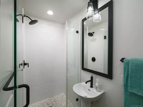 1301 Bergamo Pl #101, Encinitas, CA 92024 photo 25