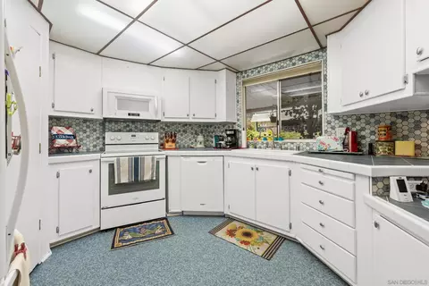 8975 Lawrence Welk Dr #SPC 417, Escondido, CA 92026 photo 3
