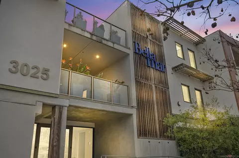 3025 Byron St #207, San Diego, CA 92106