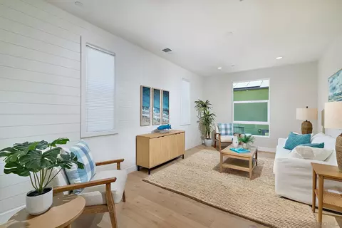 Living - 567 N Vulcan Ave, Encinitas, CA 92024 photo 6 of 7