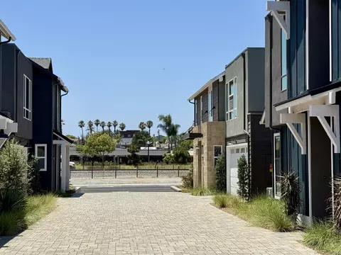 Exterior - 567 N Vulcan Ave, Encinitas, CA 92024 photo 9 of 12