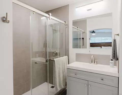 Bath - 11911 Rocoso Rd, Lakeside, CA 92040 photo 2 of 2