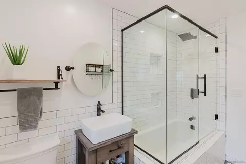 Bath - 11911 Rocoso Rd, Lakeside, CA 92040 photo 1 of 2