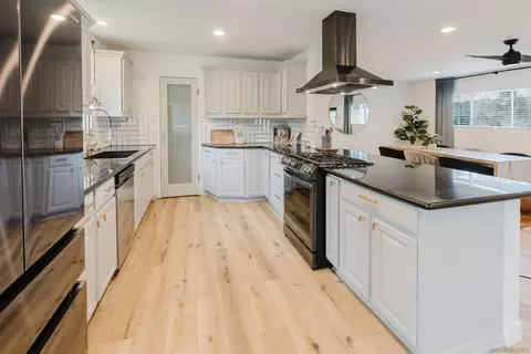 Kitchen - 11911 Rocoso Rd, Lakeside, CA 92040 photo 3 of 3