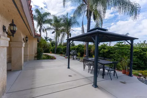 Exterior - 1277 Valentine Ln, Fallbrook, CA 92028 photo 6 of 6