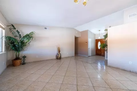 909 Jennifer St, Brawley, CA 92227 photo 8