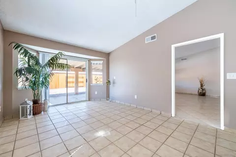 909 Jennifer St, Brawley, CA 92227 photo 10