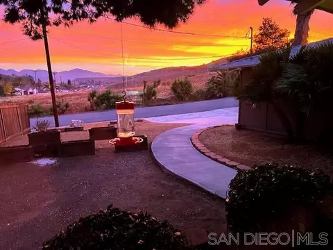 12710 Montauk St, Poway, CA 92064