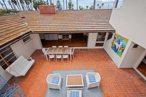 Exterior - 6423 Avenida Cresta, La Jolla, CA 92037 photo 6 of 8