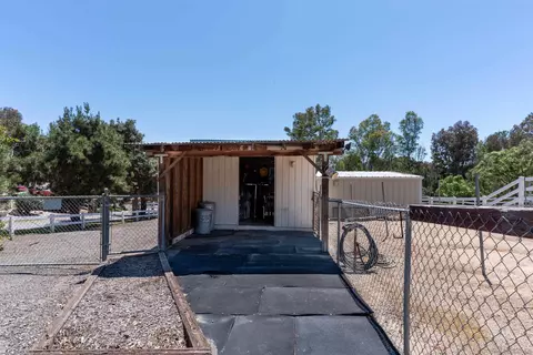 1045 Capra Way, Fallbrook, CA 92028 photo 39