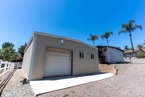 1045 Capra Way, Fallbrook, CA 92028 photo 40