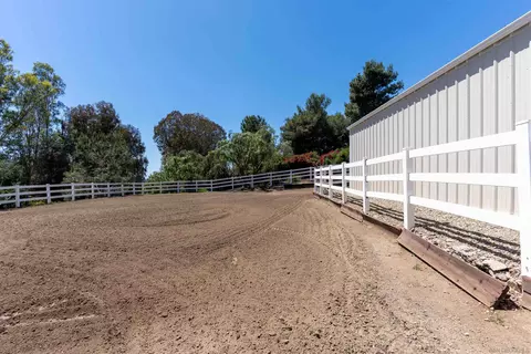 1045 Capra Way, Fallbrook, CA 92028 photo 38