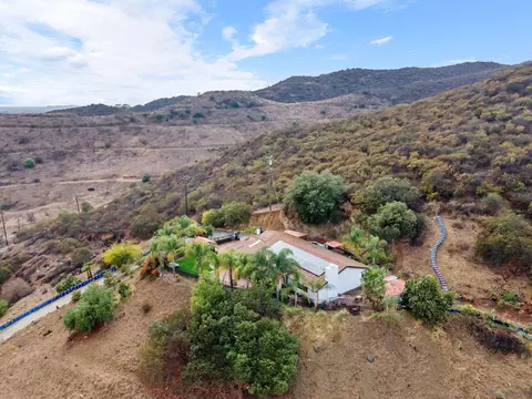 728 Rainbow Hills Rd, Fallbrook, CA 92028 photo 8