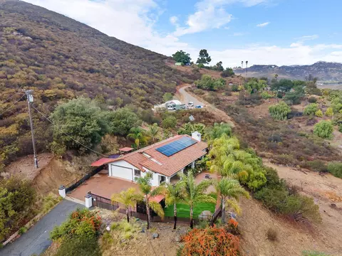 728 Rainbow Hills Rd, Fallbrook, CA 92028 photo 9