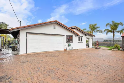 728 Rainbow Hills Rd, Fallbrook, CA 92028 photo 6