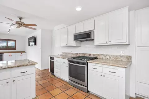 728 Rainbow Hills Rd, Fallbrook, CA 92028 photo 16