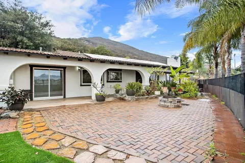 728 Rainbow Hills Rd, Fallbrook, CA 92028 photo 3