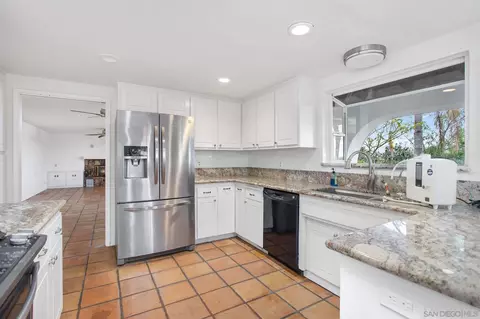 728 Rainbow Hills Rd, Fallbrook, CA 92028 photo 14