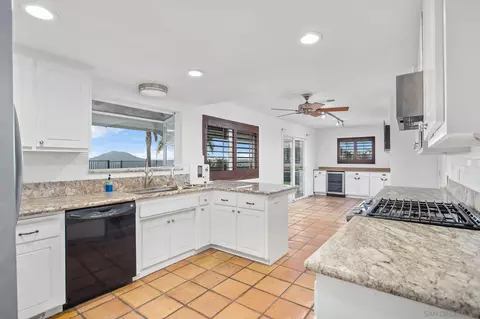 728 Rainbow Hills Rd, Fallbrook, CA 92028 photo 13