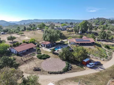 View/Area - 20119 Para Siempre Vis, Ramona, CA 92065 photo 4 of 4
