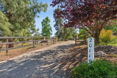 20119 Para Siempre Vis, Ramona, CA 92065